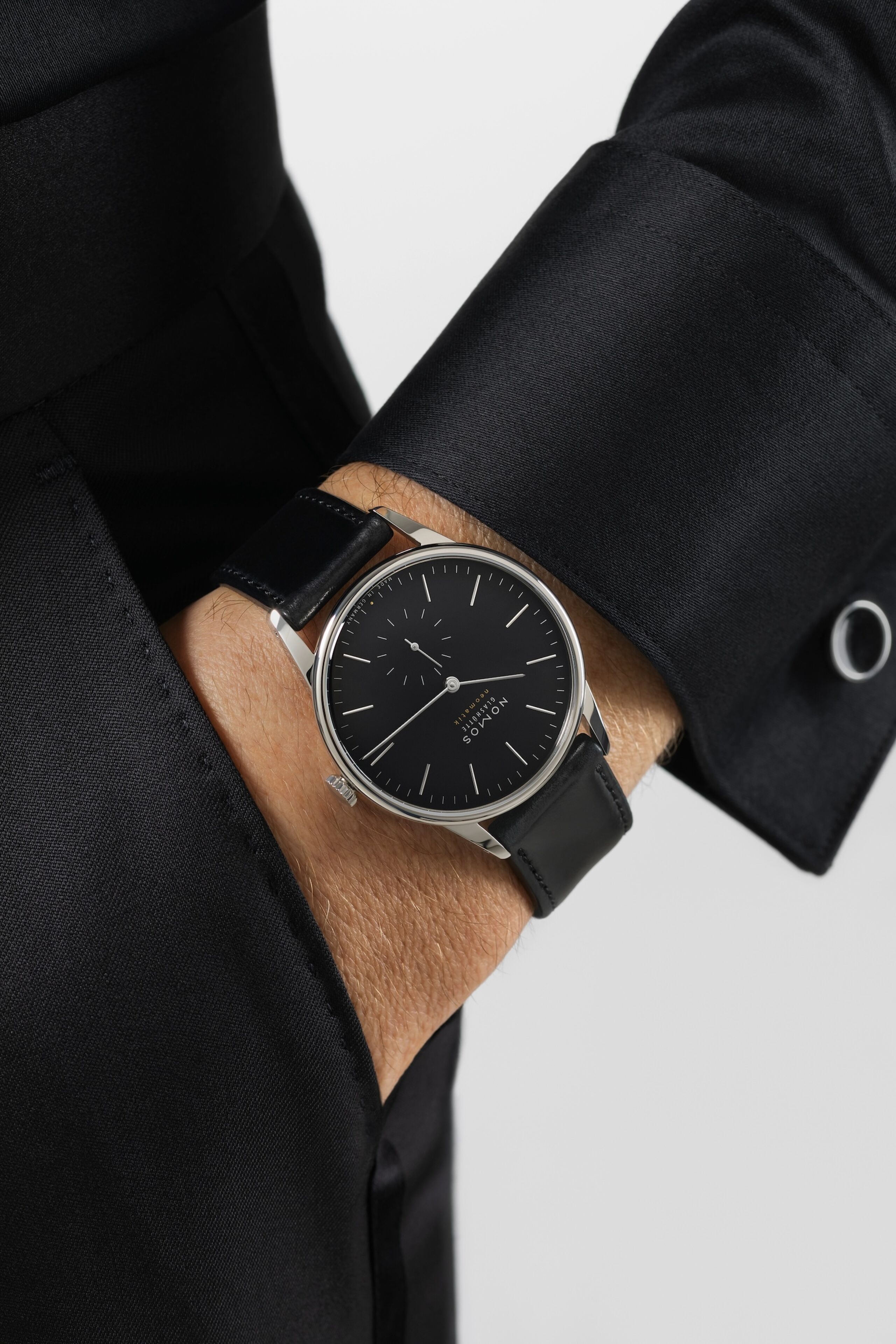 Men's watch / unisex  NOMOS GLASHÜTTE, Orion Neomatik 39 Black / 38.50mm, SKU: 346 | watchphilosophy.co.uk