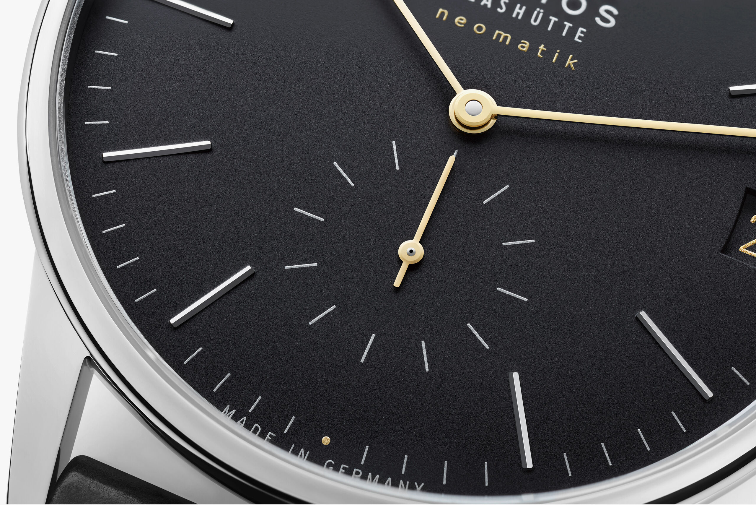 Men's watch / unisex  NOMOS GLASHÜTTE, Orion Neomatik 41 Date Black / 40.50mm, SKU: 366 | watchphilosophy.co.uk