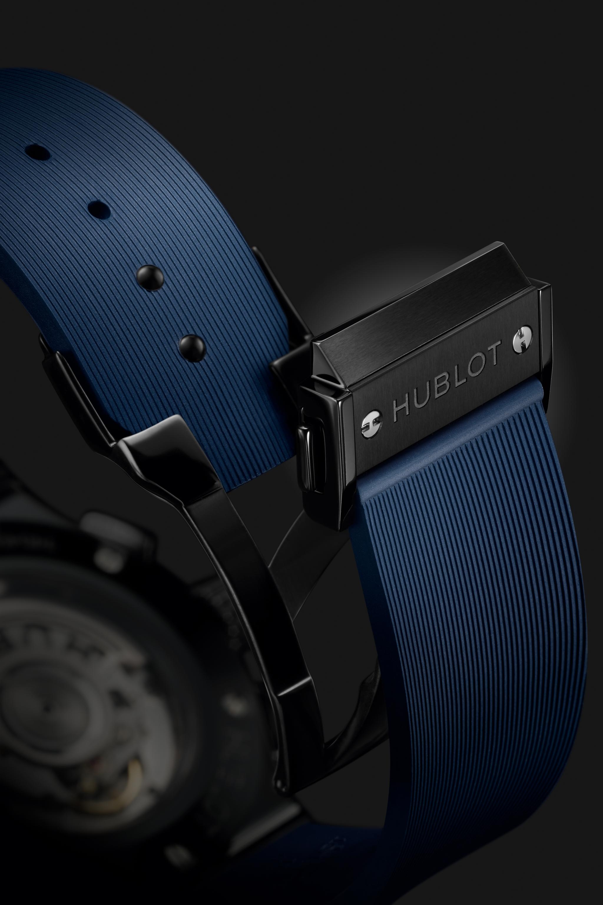 Men's watch / unisex  HUBLOT, Classic Fusion Ceramic Blue Chronograph / 45mm, SKU: 521.CM.7170.RX | watchphilosophy.co.uk