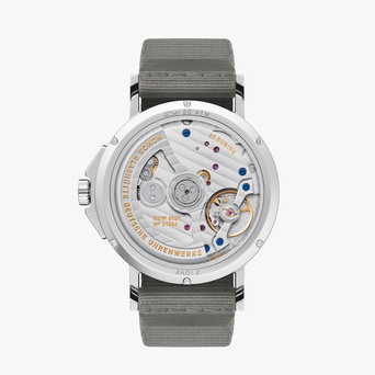 Men's watch / unisex  NOMOS GLASHÜTTE, Ahoi Neomatik 38 Date Sand / 38.5mm, SKU: 527 | watchphilosophy.co.uk