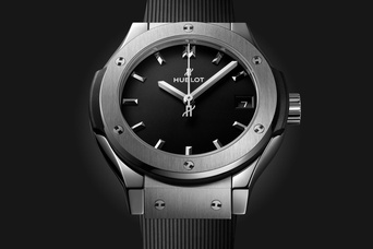 Ladies' watch  HUBLOT, Classic Fusion Titanium / 33mm, SKU: 581.NX.1470.RX | watchphilosophy.co.uk