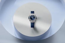 Ladies' watch  HUBLOT, Classic Fusion Titanium Blue Diamonds / 29mm, SKU: 591.NX.7170.RX.1204 | watchphilosophy.co.uk