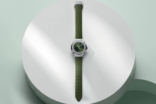 Ladies' watch  HUBLOT, Classic Fusion Titanium Green Diamonds / 29mm, SKU: 591.NX.8970.RX.1204 | watchphilosophy.co.uk