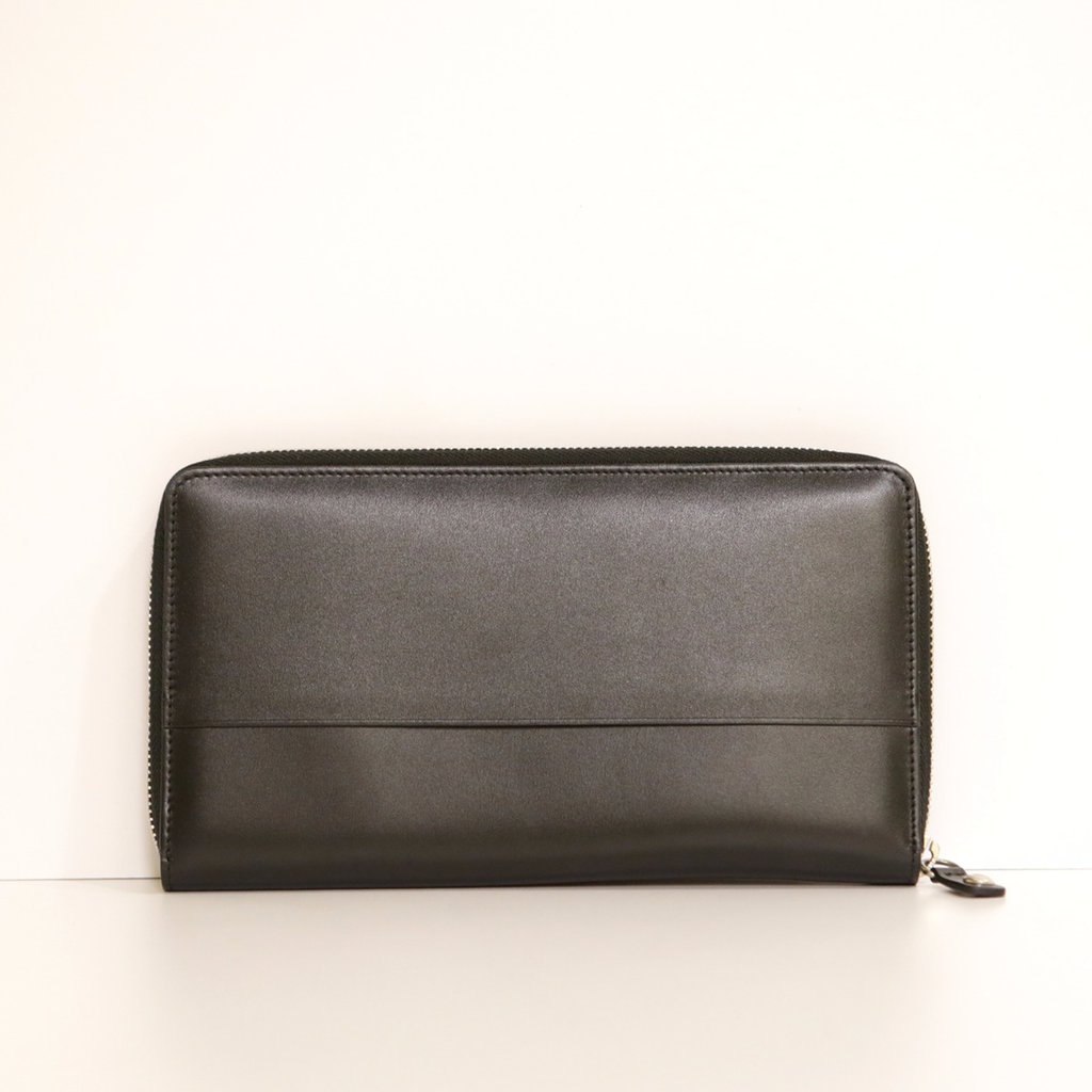  CARAN D’ACHE, Passport Holder With Zip, SKU: 6211.009 | watchphilosophy.co.uk