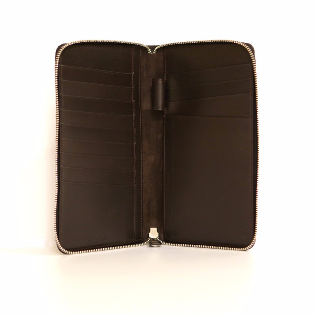  CARAN D’ACHE, Passport Holder With Zip, SKU: 6211.059 | watchphilosophy.co.uk