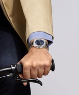 Men's watch / unisex  BELL & ROSS, BR 05 Blue Steel / 40mm, SKU: BR05A-BLU-ST/SST | watchphilosophy.co.uk