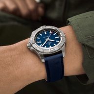 Men's watch / unisex  BREITLING, Avenger Automatic / 42mm, SKU: A17328101C1X1 | watchphilosophy.co.uk