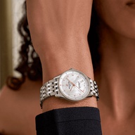 Ladies' watch  BREITLING, Navitimer / 32mm, SKU: A77320E61A2A1 | watchphilosophy.co.uk