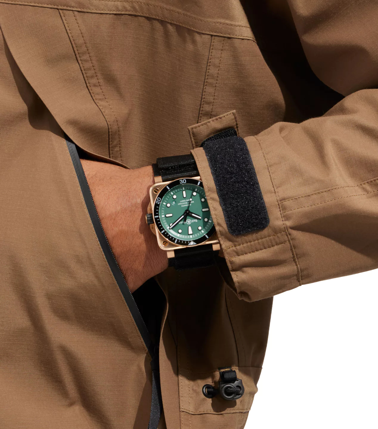 Men's watch / unisex  BELL & ROSS, BR 03-92 Diver Black & Green Bronze / 42mm, SKU: BR0392-D-LT-BR/SRB | watchphilosophy.co.uk