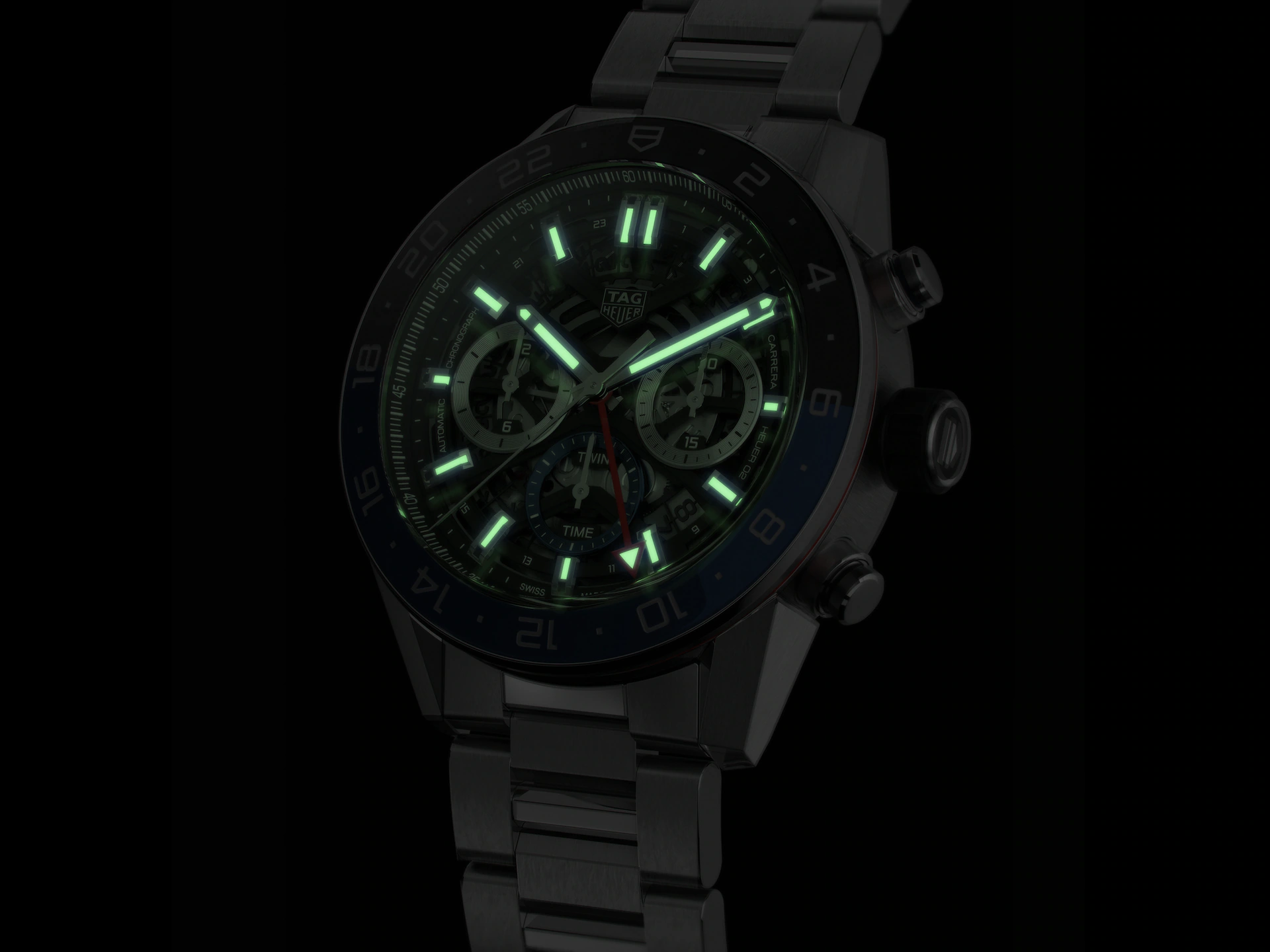 Men's watch / unisex  TAG HEUER, Carrera GMT / 45mm, SKU: CBG2A1Z.BA0658 | watchphilosophy.co.uk