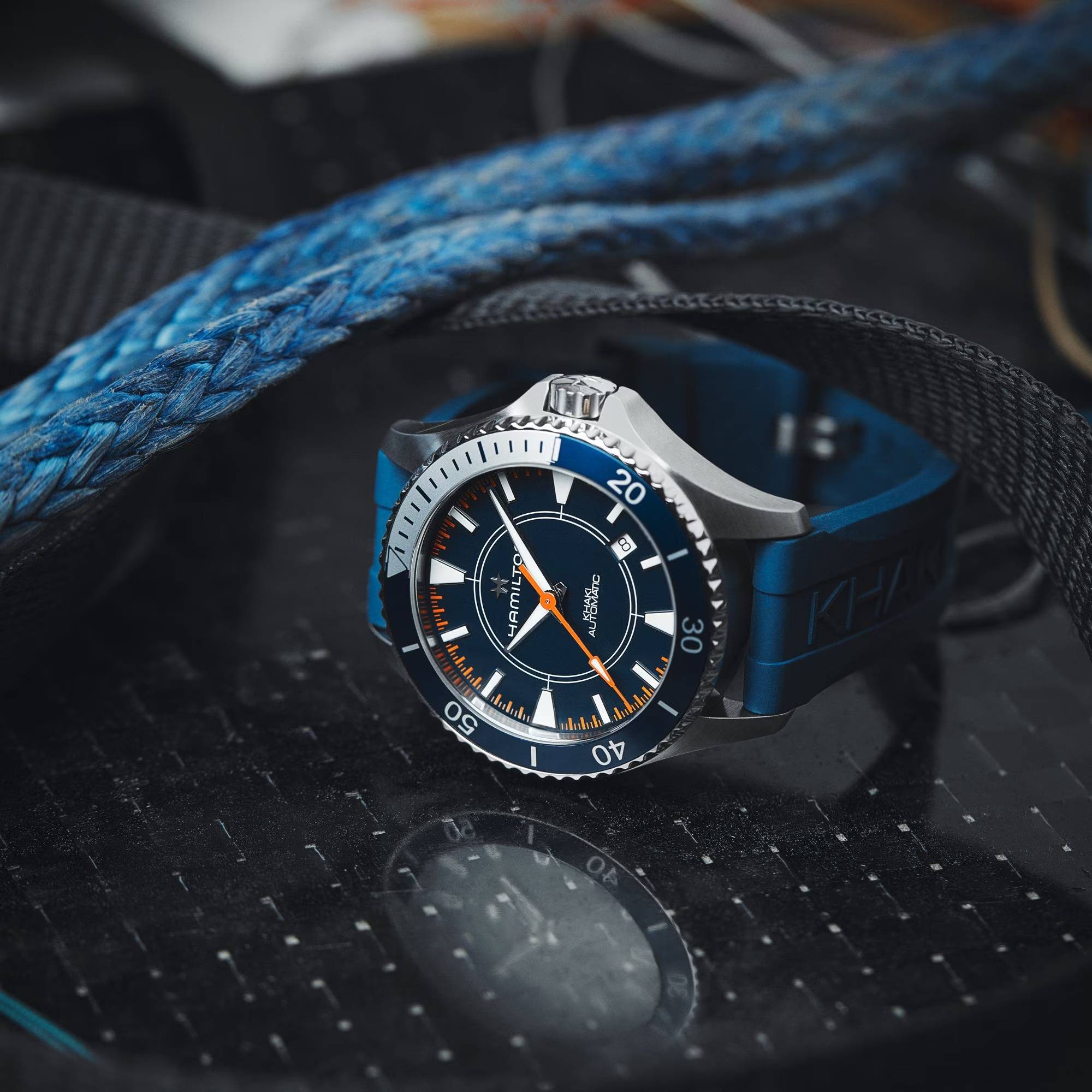 Men's watch / unisex  HAMILTON, Khaki Navy Scuba Auto Syroco Special Edition / 40mm, SKU: H82385340 | watchphilosophy.co.uk