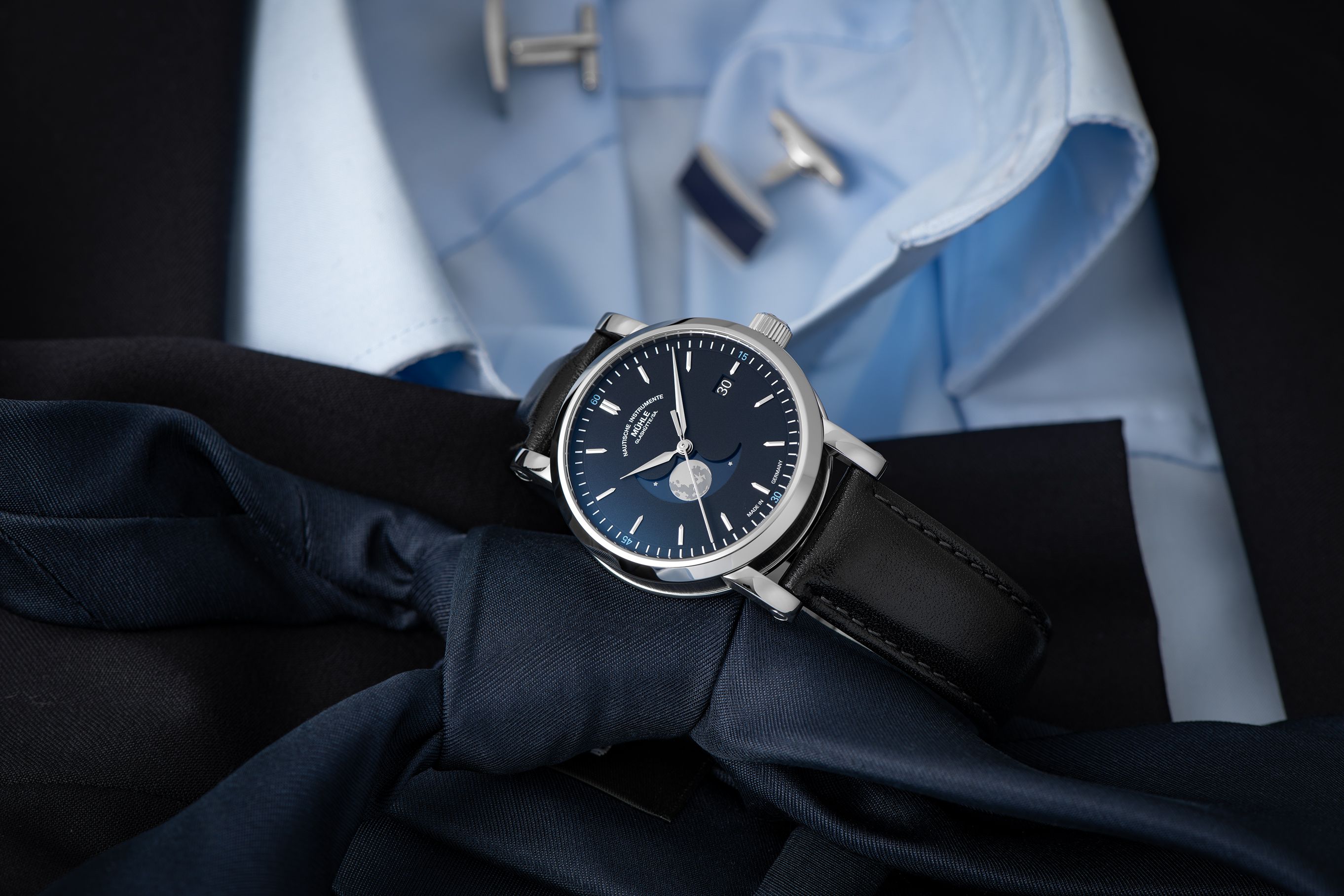 Men's watch / unisex  MÜHLE-GLASHÜTTE, Teutonia IV BlueMoon / 39 mm, SKU: M1-44-62-LB | watchphilosophy.co.uk