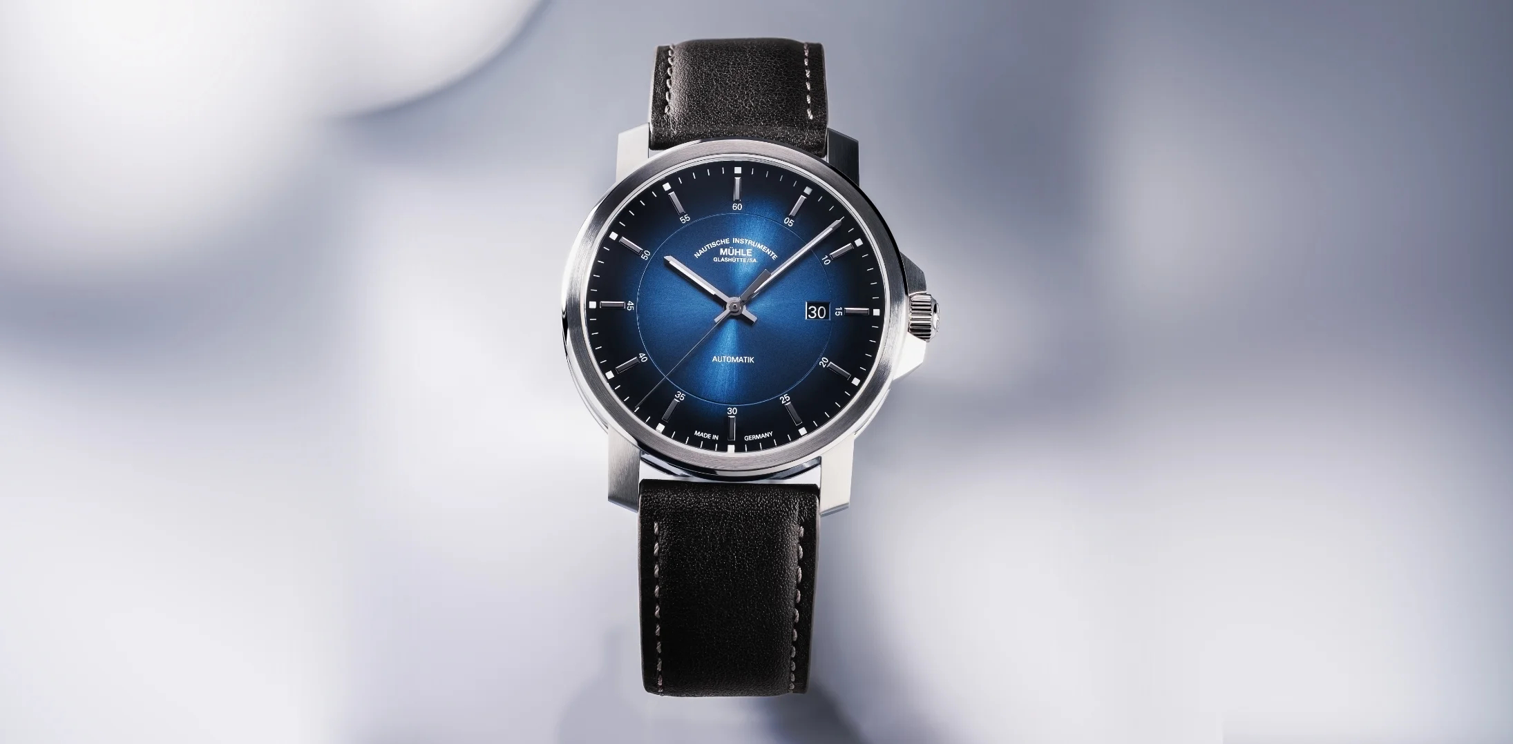Men's watch / unisex  MÜHLE-GLASHÜTTE, 29ER Casual / 42.4 mm, SKU: M1-25-72-2-300-VLB | watchphilosophy.co.uk