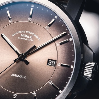 Men's watch / unisex  MÜHLE-GLASHÜTTE, 29ER Casual / 42.4 mm, SKU: M1-25-78-300-VLB | watchphilosophy.co.uk