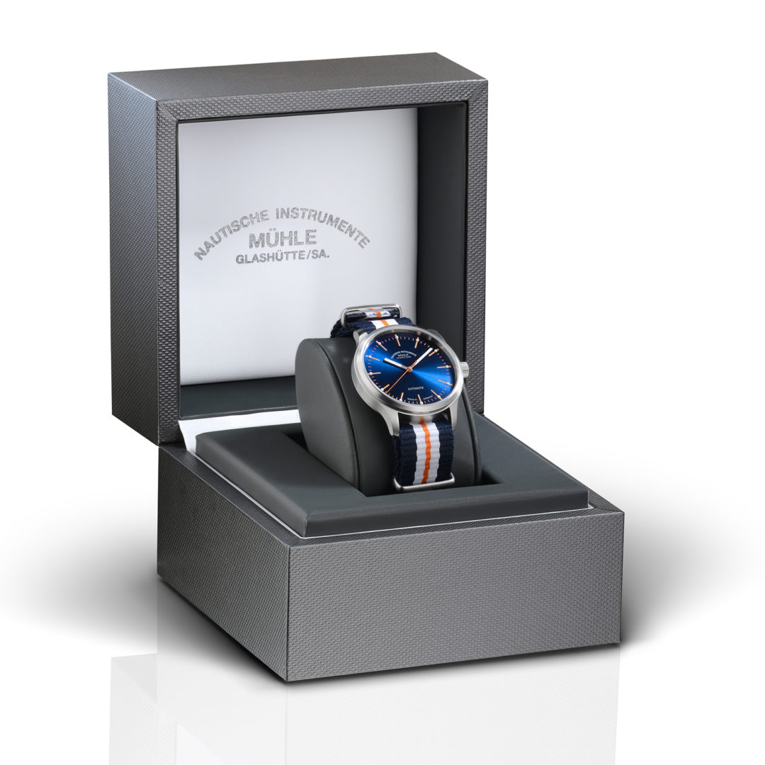 Men's watch / unisex  MÜHLE-GLASHÜTTE, Panova Blue / 40 mm, SKU: M1-40-72-NB-I | watchphilosophy.co.uk