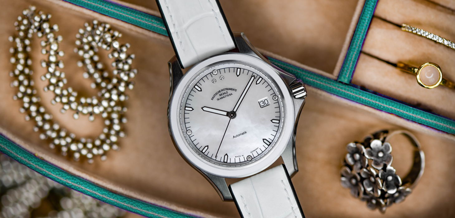 Ladies' watch  MÜHLE-GLASHÜTTE, ProMare Lady / 39mm, SKU: M1-42-25-NB | watchphilosophy.co.uk