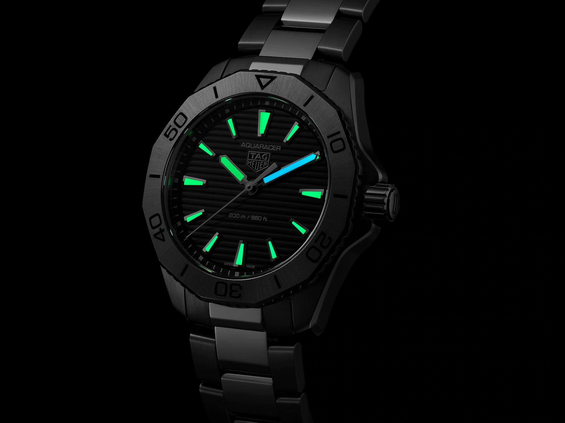 Men's watch / unisex  TAG HEUER, Aquaracer Professional 200 Quartz / 40mm, SKU: WBP1110.BA0627 | watchphilosophy.co.uk