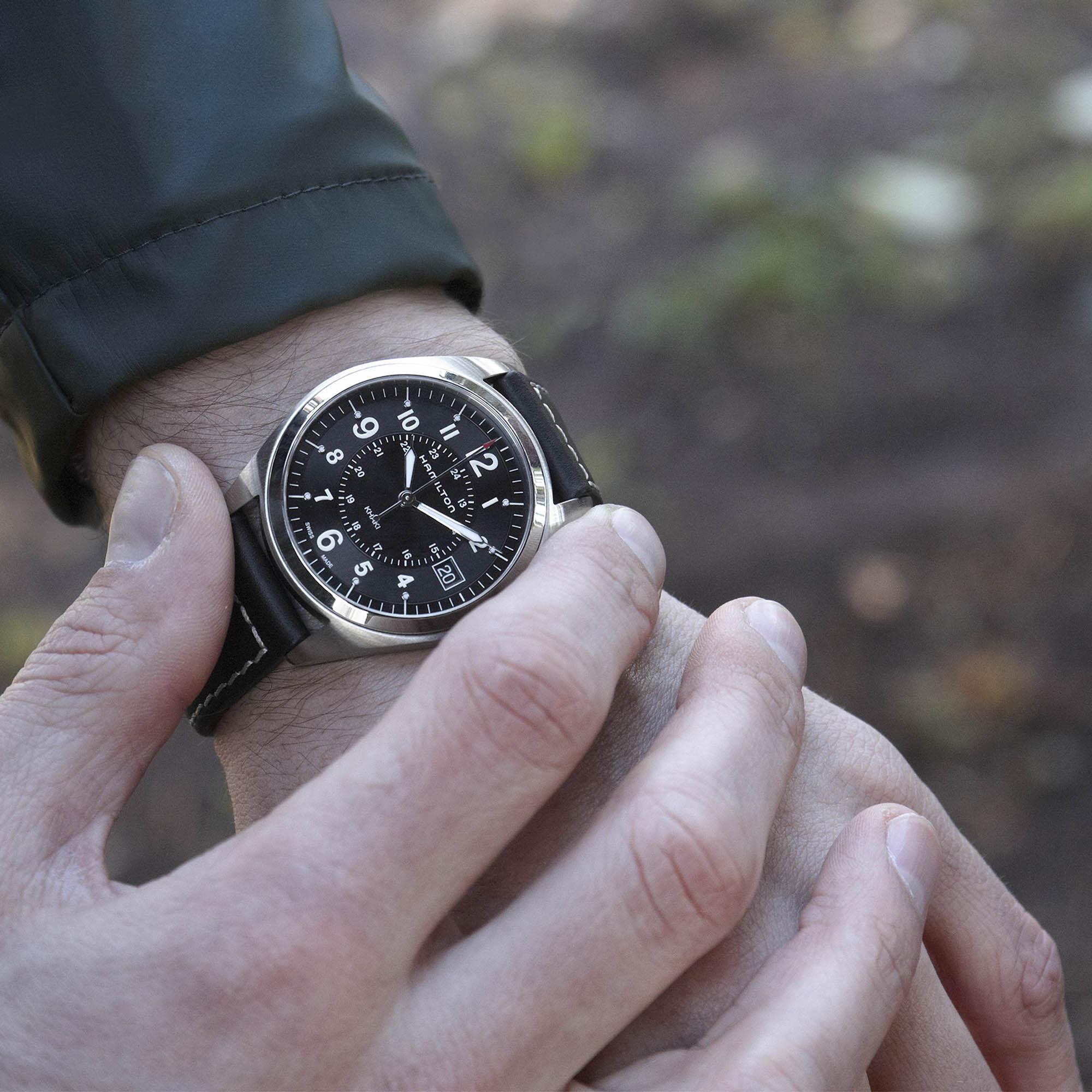 Men's watch / unisex  HAMILTON, Khaki Field Quartz / 40mm, SKU: H68551733 | watchphilosophy.co.uk