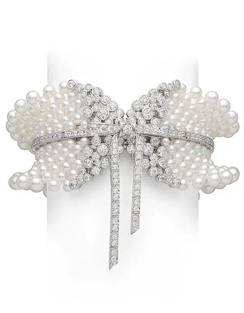 Women Jewellery  MIKIMOTO, Jeux de Rubans, SKU: WDP8540DW2 | watchphilosophy.co.uk